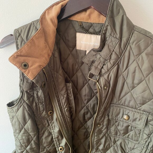 Banana Republic Quilted Vest in Green Adventure - Picture 6 of 15